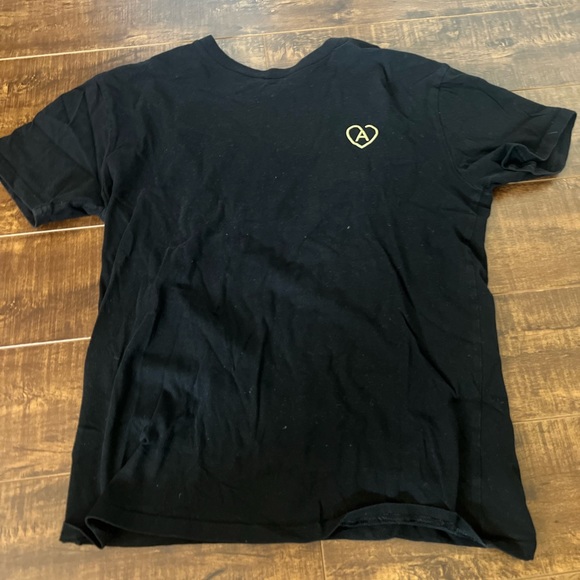 aritzia community care program black and gold t-shirt - Picture 2 of 3